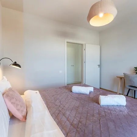 Mohost D'or - Premium Mountain View Apartment Brasov