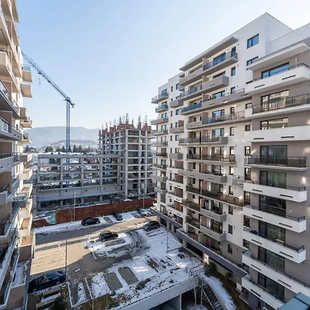 Mohost D'or - Premium Mountain View Apartment