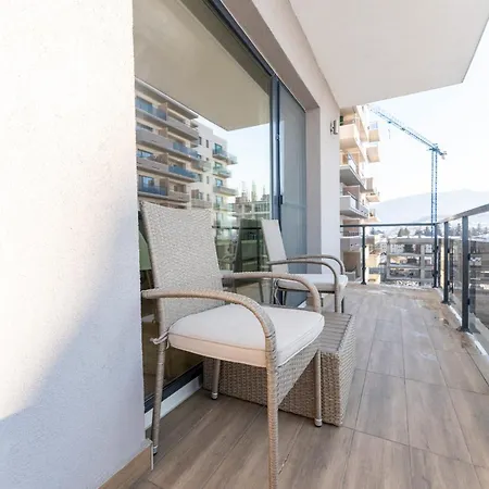 Apartment Mohost D'or - Elegant Mountain-view *