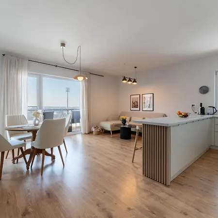 Mohost D'or - Elegant Mountain-view Apartment *